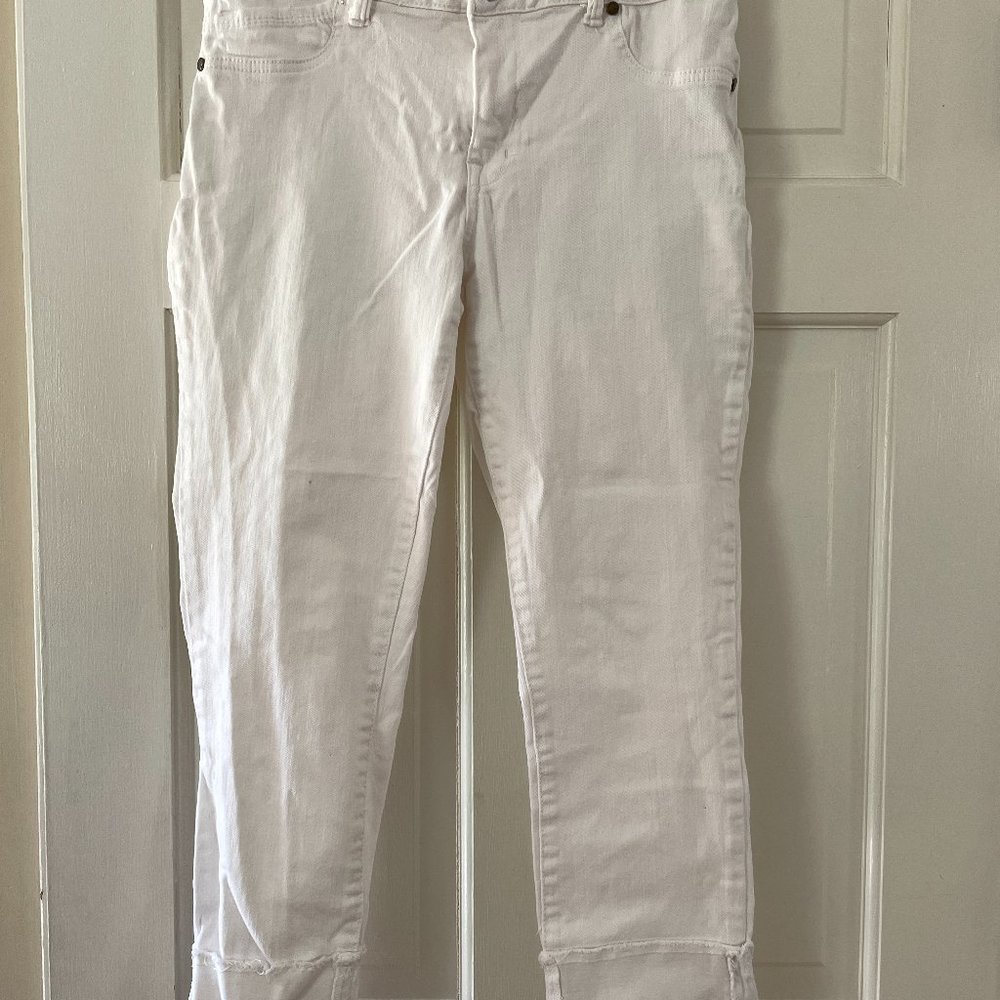Size 8 1822 Denim Cropped White Jeans